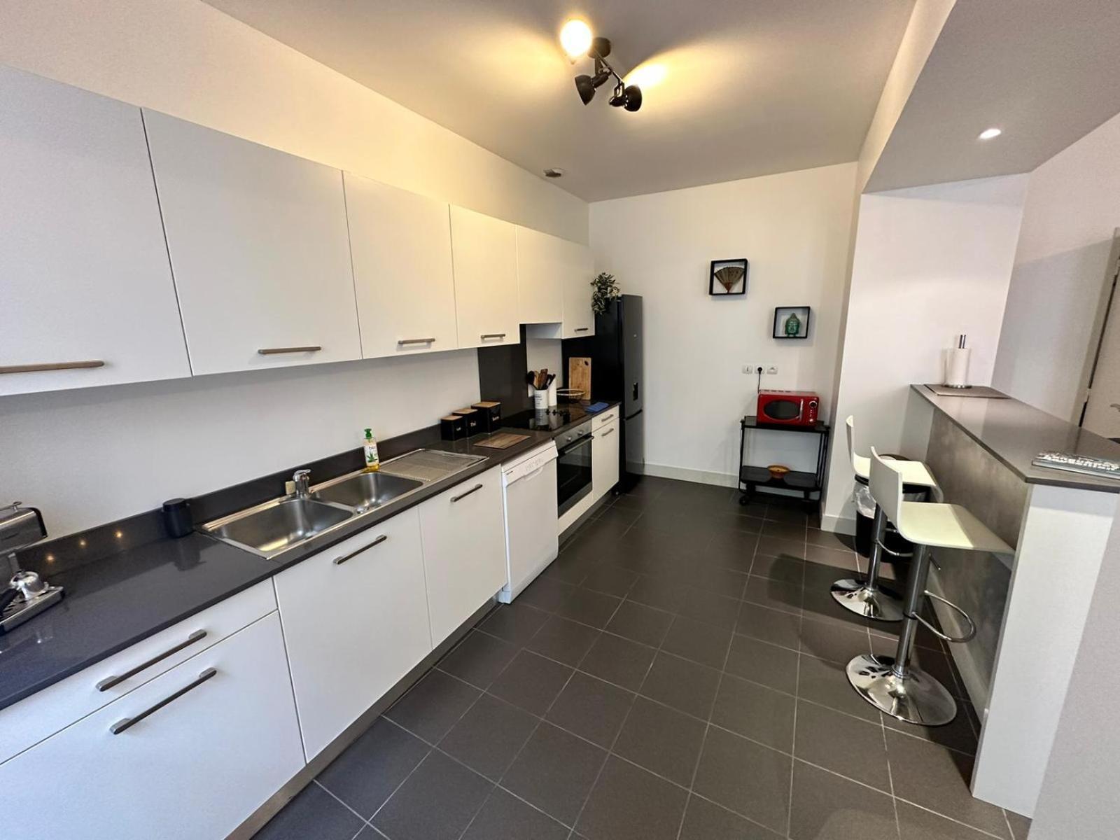 Spacieux Appartement 2 Chambres Plein Coeur De Перпинян Екстериор снимка